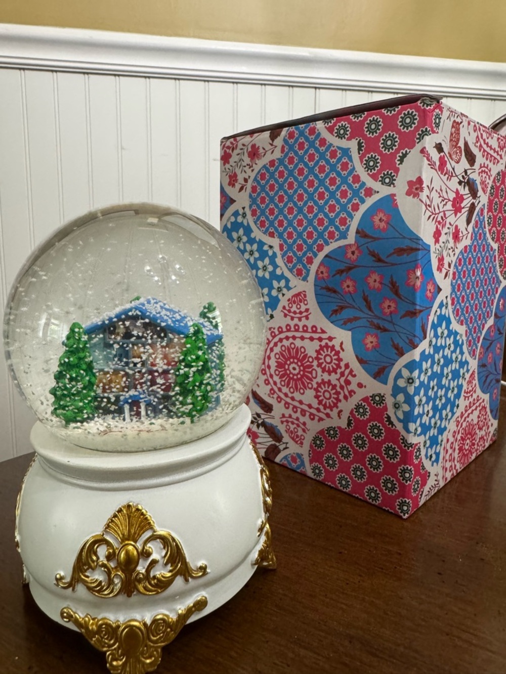 Taylor Swift 2023 Lover Snow Globe New In Box